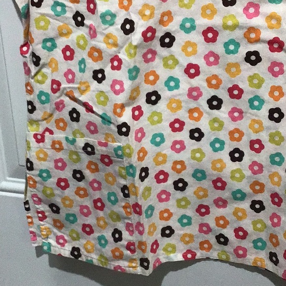 Scrub top - Picture 4 of 6